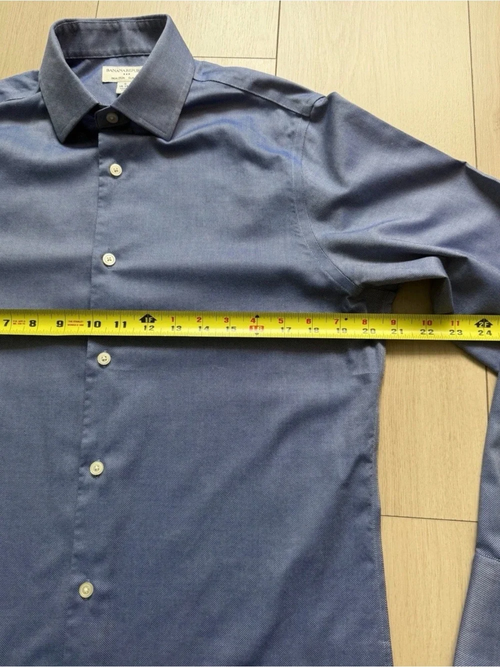Banana Republic Men's Blue Long-Sleeve Dress Shirt